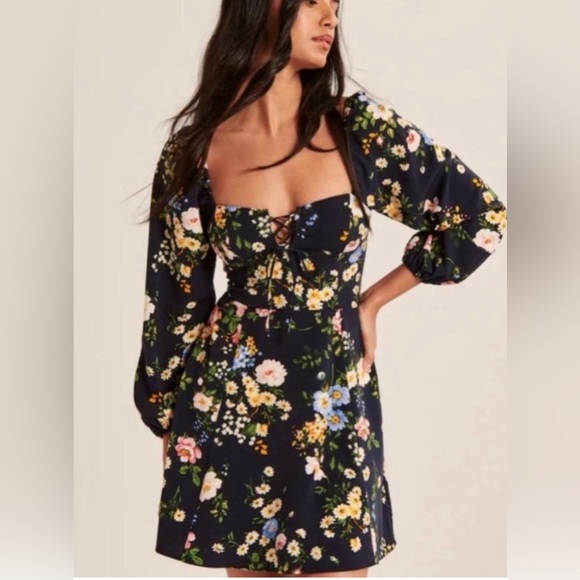 ABERCROMBIE & FITCH SML PETITE SP MINI DRESS NAVY FLORAL PUFF SLEEVE NEW! - Picture 1 of 3